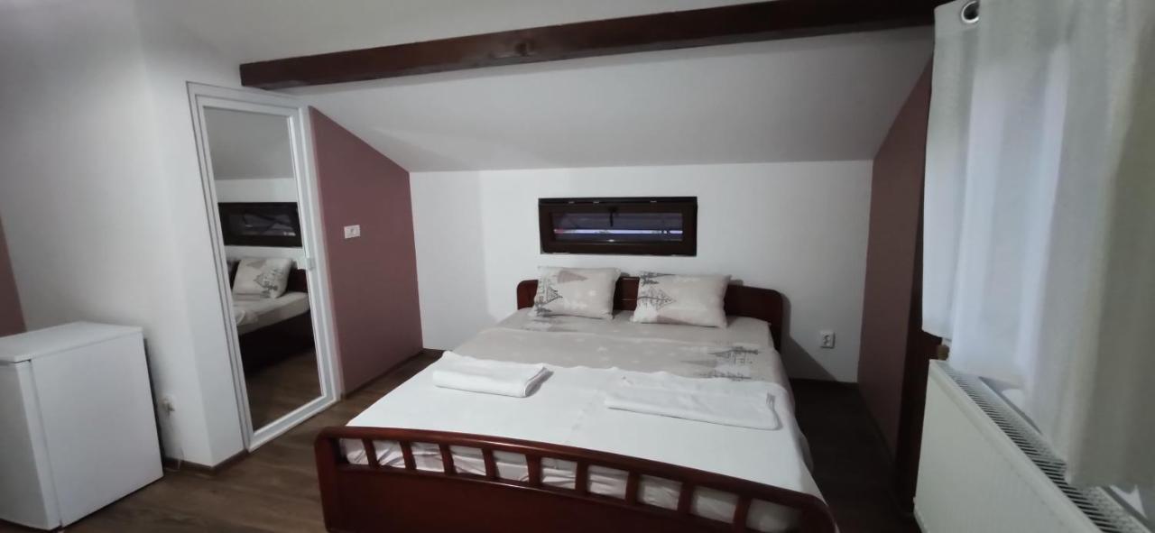 Appartement Casa Orsi à Turda Extérieur photo
